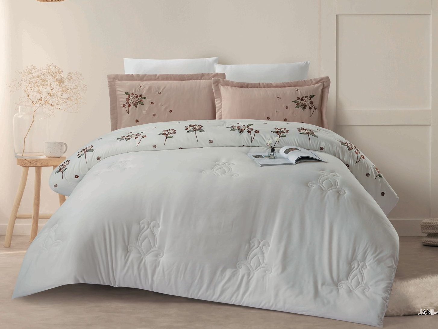 6-Piece Comforter Set – 230 × 250 CM